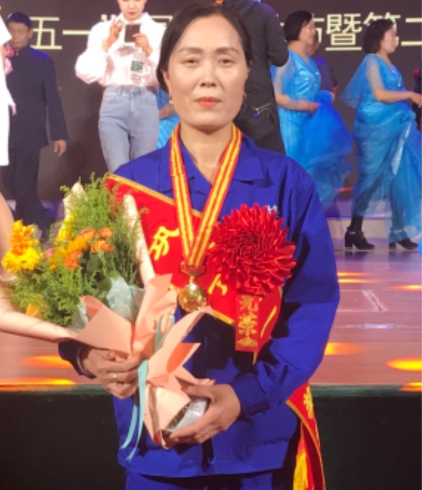 【凝聚榜樣力量】——堅守崗位，無私奉（fèng）獻的生（shēng）日夜